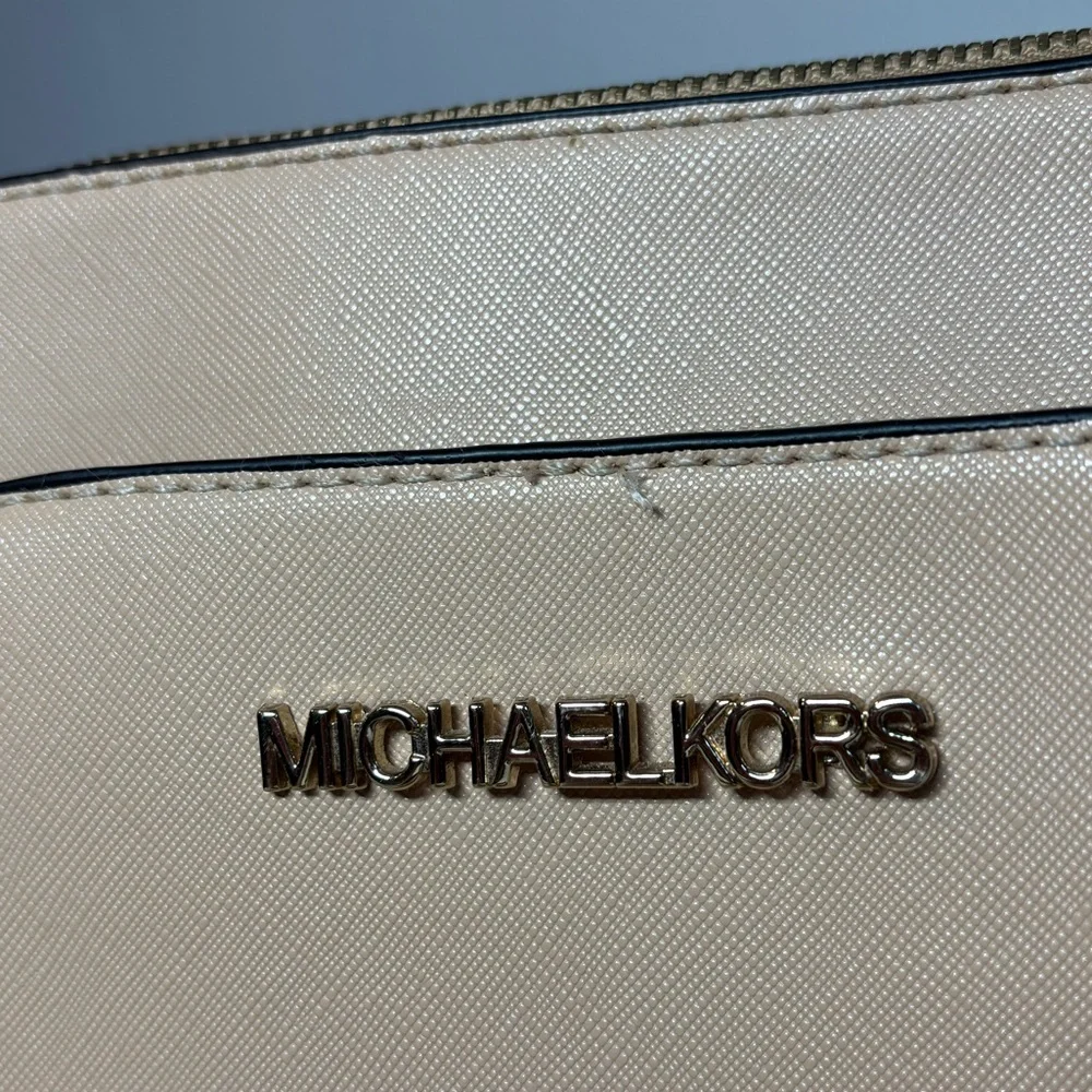 Michael Kors Tan Crossbody Bag - Picture 2 of 7